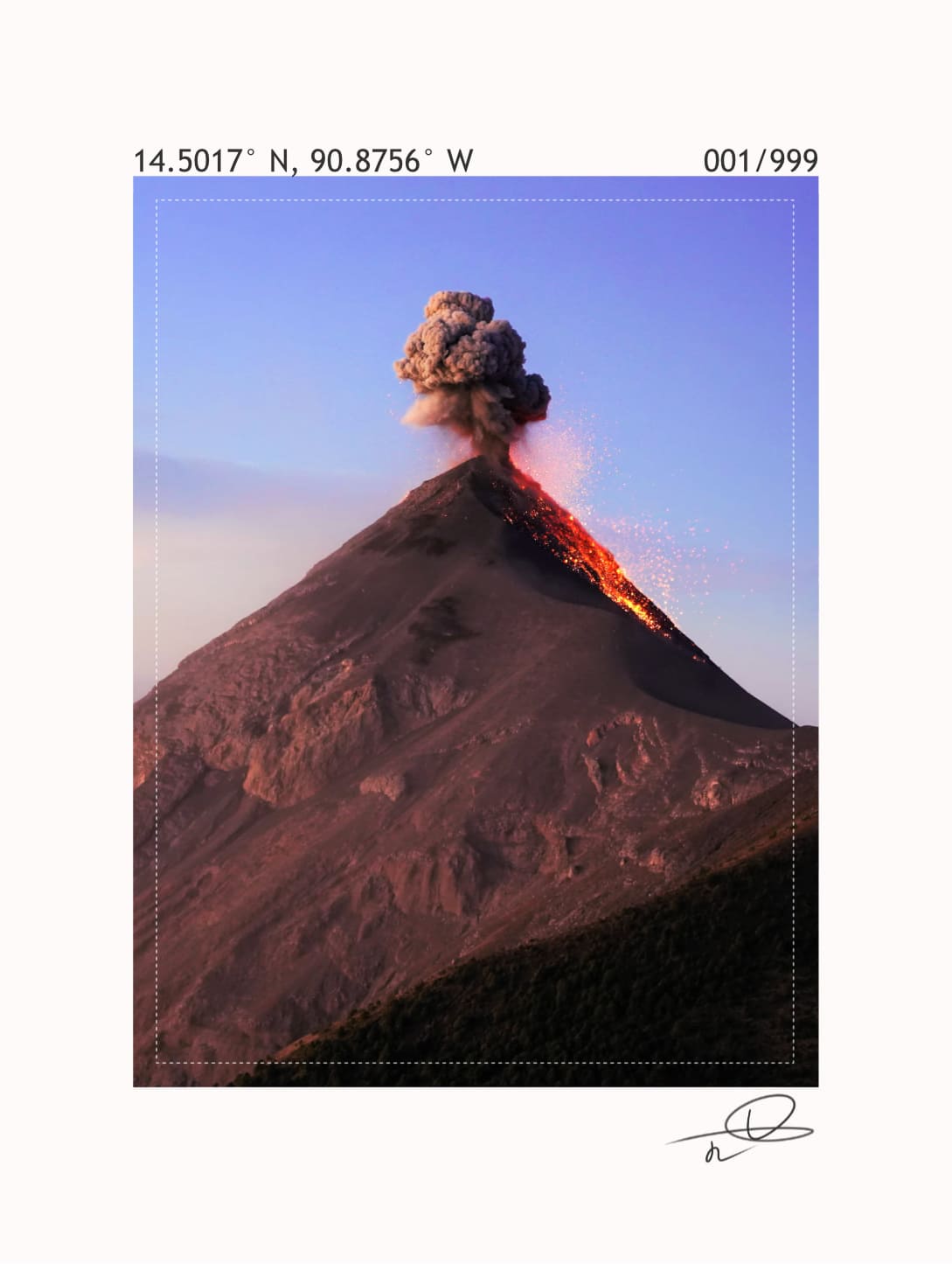 Zoom sur l'impression de la photographie du volcan au dos